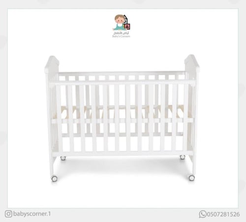 سرير خشب بثلاثة أرتفاعات وملاصق للأم