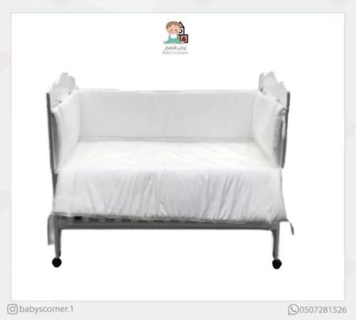 حاجز سرير ابيض مخطط فندقي مقاس ١٢٠ X ٦٠ سم