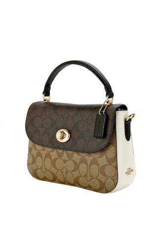 شنطة نسائية من كوتش