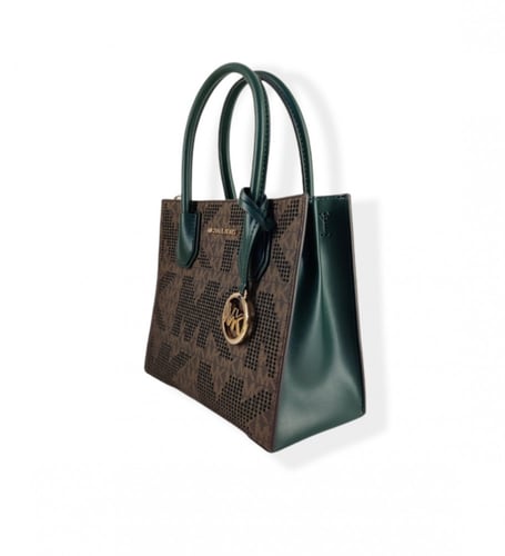 شنطة نسائية من مايكل كورس