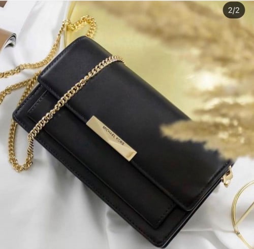 شنطة نسائية من مايكل كورس