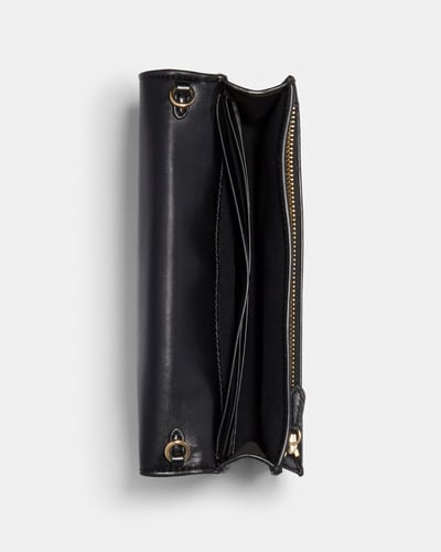 شنطة نسائية جميلة من كوتش كروس بدي