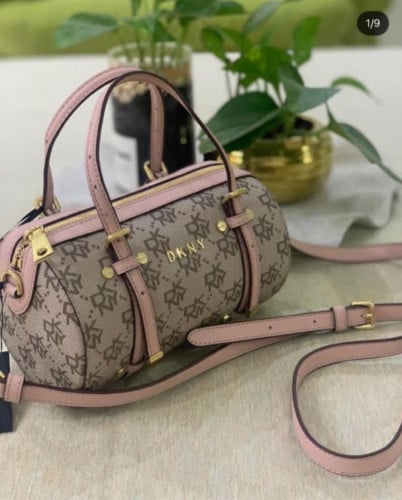 شنطة نسائية من دكني