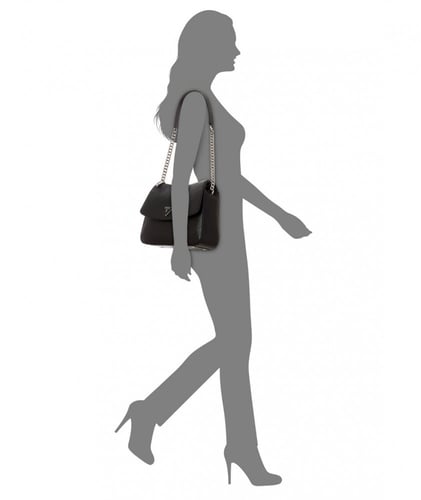 شنطة نسائية من قيس