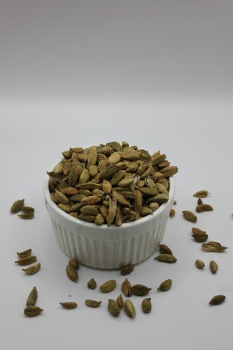 هيل حب مفتح