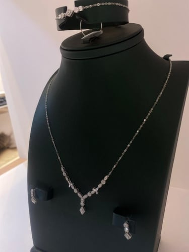 طقم ابيض اكسترا عيار 18