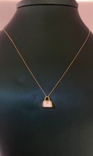 تعليقه الشنطه ايطالي لون ابيض عيار 18