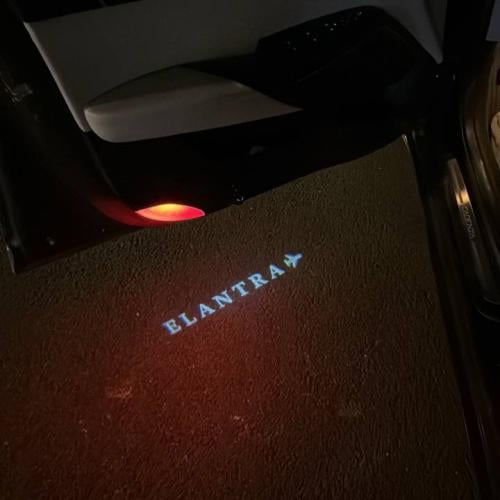 بروجكتر لباب السيارة بعدسة ( 2 ELANTRA )