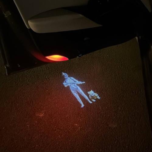 بروجكتر لباب السيارة بعدسة ( ببجي )