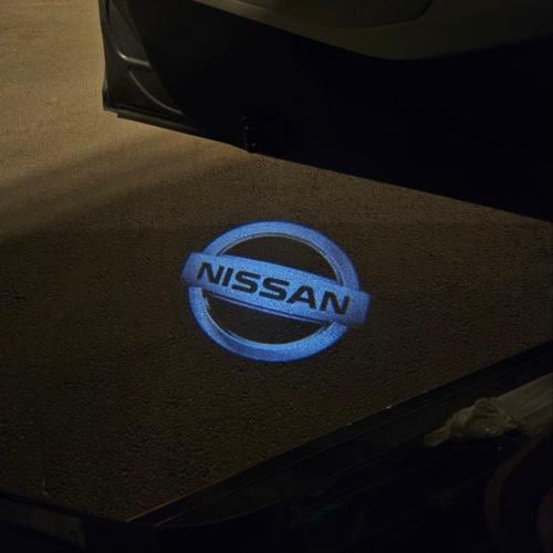 بروجكتر لباب السيارة بعدسة ( نيسان )