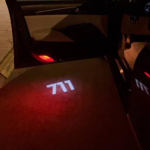 بروجكتر لباب السيارة بعدسة ( 711 )