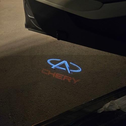 بروجكتر لباب السيارة بعدسة ( شيري )