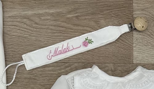 لهاية مع تطريز الاسم