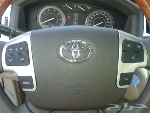 ازرار تحكم و غطاء ايرباق لاندكروزر 2015 -2008