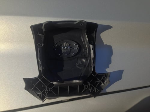 ازرار تحكم و غطاء ايرباق لاندكروزر 2015 -2008