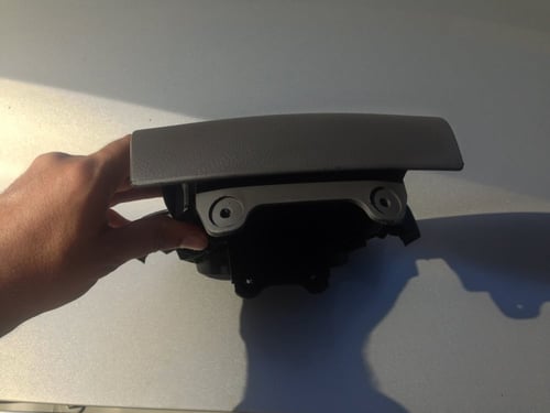 ازرار تحكم و غطاء ايرباق لاندكروزر 2015 -2008