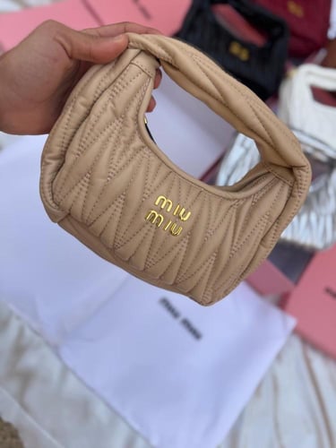 ميو ميو صغيرة