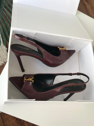 كعب سان لوران