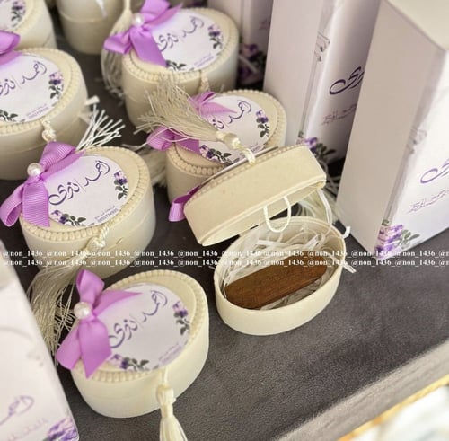 علب مخمل بكسرت عود