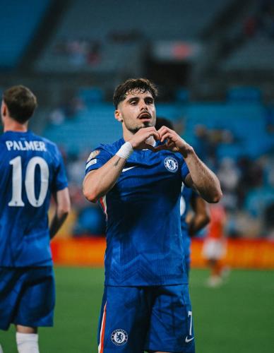 تيشيرت تشيلسي الأساسي 2026