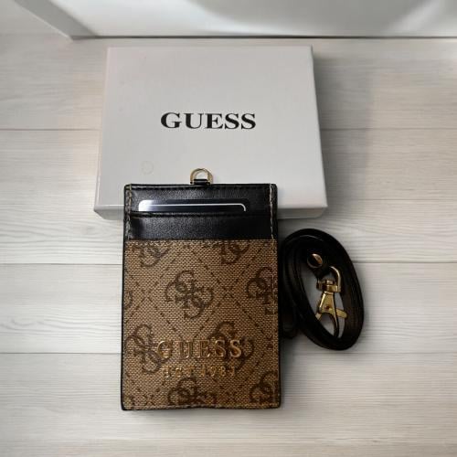 حامل البطاقة (الكارد هولدر) من ماركة جس