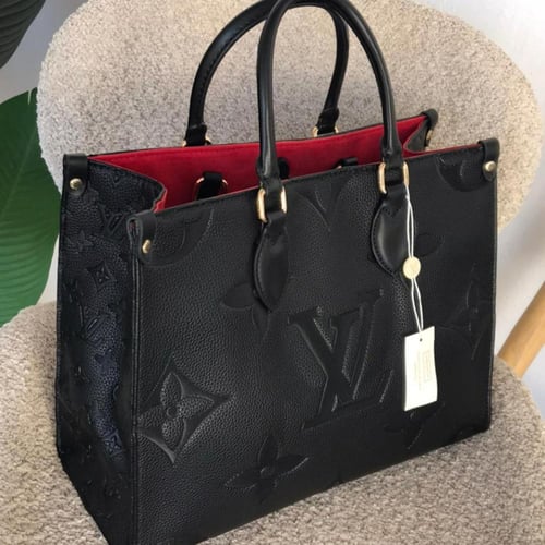 شنطة يد كبيرة من لويس فيتون طراز "أون ذا غو