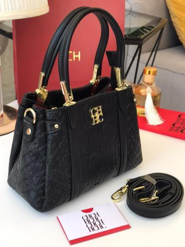 شنطة يد من CH