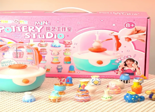 صانعة السيراميك - الفخار - لأصحاب المواهب الأطفال...