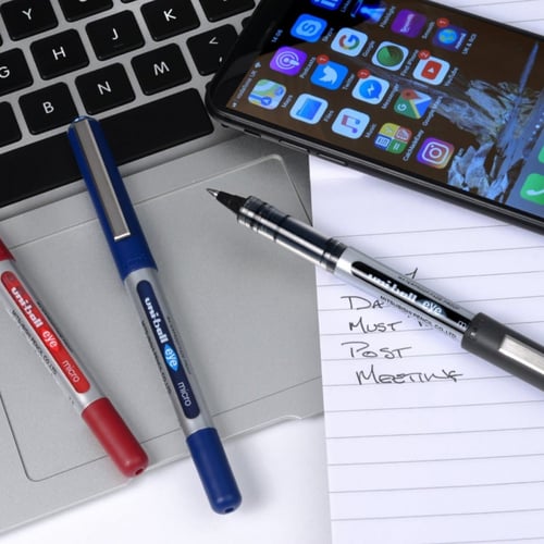 قلم حبر سائل أحمر (UB-150) (ماركة يوني بول) اليابا...