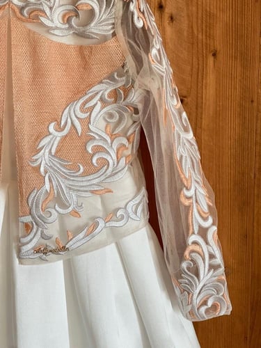 فستان من 10 سنوات الى 14 سنة