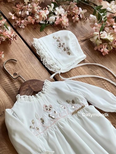 افرول شك يدوي مع القبعه الفرنسيه