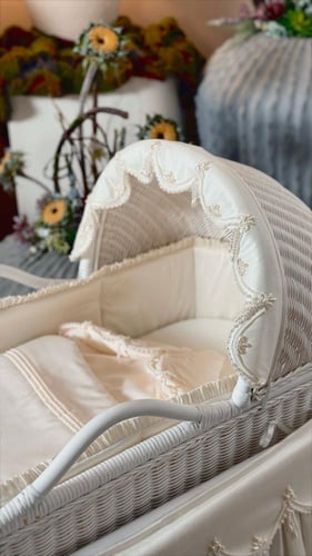 السرير مع التلبيسة بدون المدس