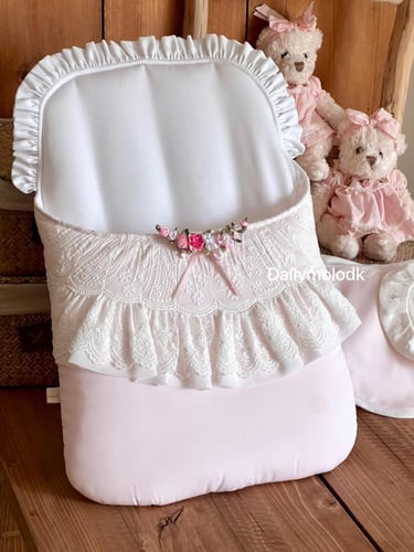 مدس مع اللفه والقبعه الدائريه