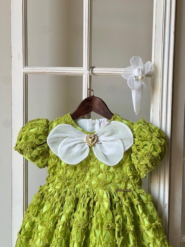 فستان اخضر من 4 الى 10 سنوات