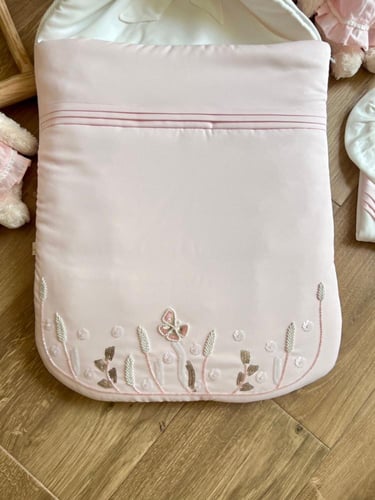 مدس شك يدوي وردي مع اللفه والقبعه الدائريه