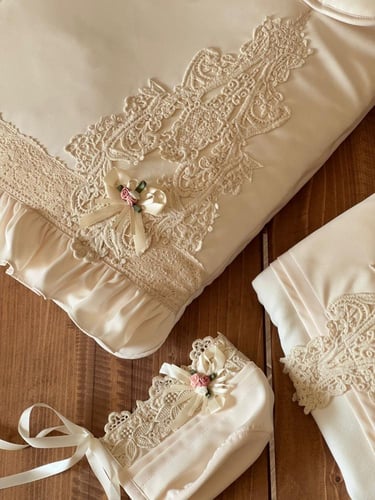 مدس بيج مع اللفه والقبعه الفرنسيه