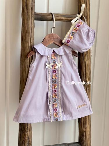 فستان 0-3 مع القبعه الفرنسيه