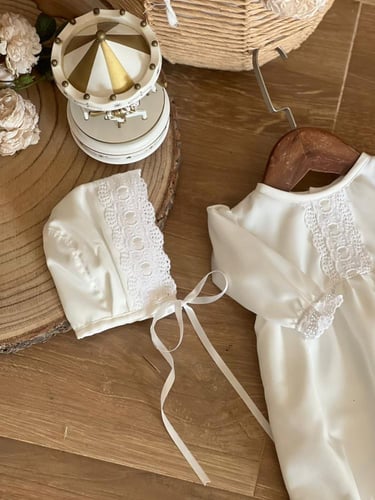 افرول مع القبعة الفرنسية