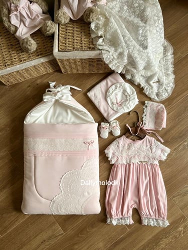 افرول مع القبعه الفرنسيه