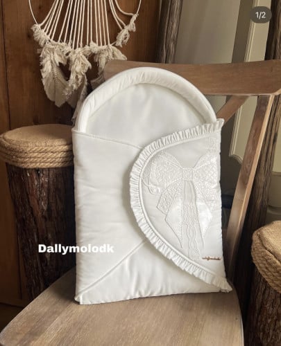 مهاد اوف وايت