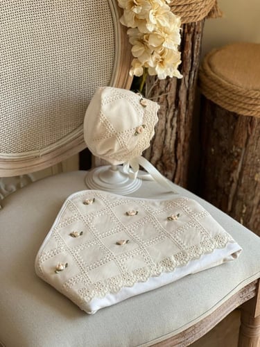 لفه و قبعة فرنسية بيج