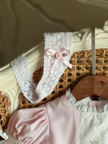 باند اوف وايت مع وردي