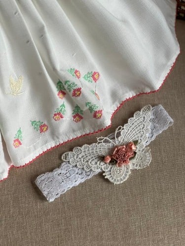 باند اوف وايت فراشة