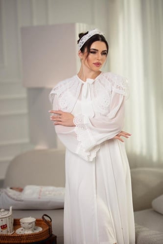 فستان استقبال اوف وايت