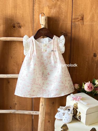 فستان من3 شهور الى سنه ونص