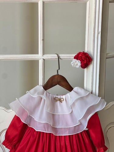 فستان احمر من 0-3 الى 3 سنوات بدون الملحقات