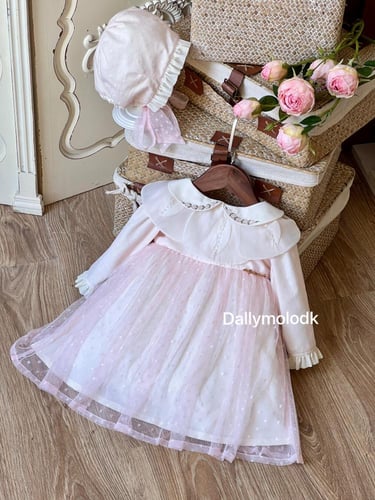 فستان 0-3 الى 1 سنه مع القبعه الفرنسيه