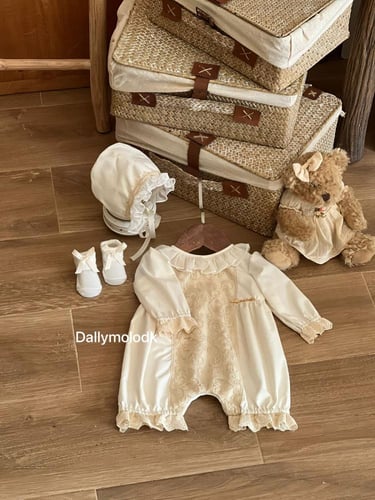 افرول محايد مع القبعة بيج 0-3 بدون الشراب