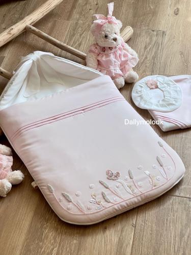 مدس شك يدوي وردي مع اللفه والقبعه الدائريه