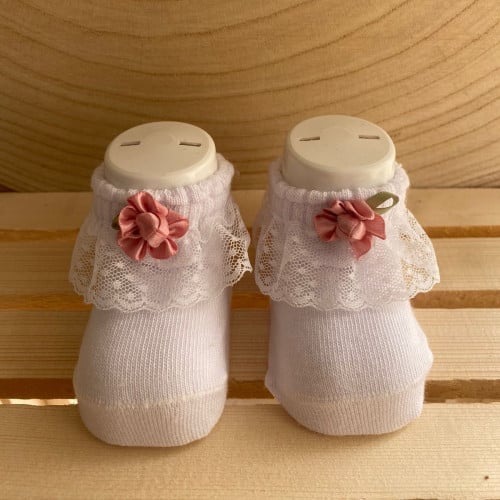 جورب مواليد 0 - 3 شهور